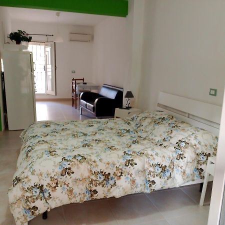 Calliope Marsala Bagian luar foto